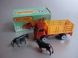 min71england-CattleTruck-Box-20120101