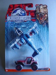 JurassicWorld-TwoPack-DFW18-SkySafariundMBX4x4-20150801