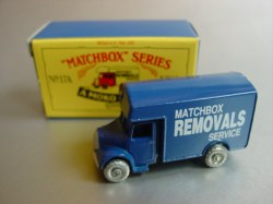 MatchboxOriginals-No17A-RemovalsVan-20130301