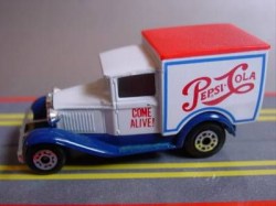 mb38-modelaford-pepsicomesalive