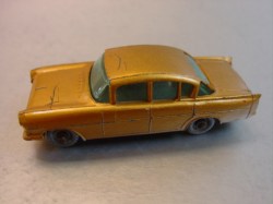 min22england 1958VauxhallCresta gold silverplasticwheels 20180401