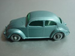 min25england Volkswagen silverplasticwheels 20180401