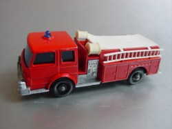 min29england FirePumperTruck 20210301