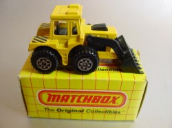 min29macau-ShovelNoseTractor