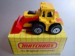 min29thailand-ShovelNoseTractor