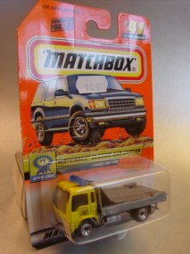 min41china-MatchboxClassicCarCarrier-Matchbox2000