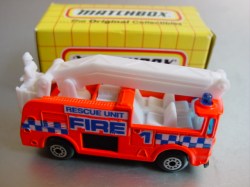 min63china-SnorkelFireEngine