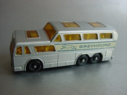 min66england GreyhoundCoach nobox 20200301