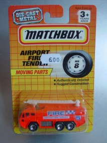 min8thailand-AirportFireTender-20140701