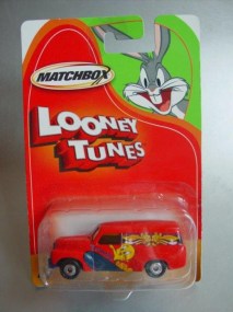 minchina-HoldenPanelVan-LooneyTunes-20130901