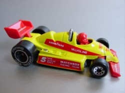 minmacau-F1Racer-silbernerMotor